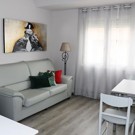 Kasetas Apartment’S Sarria Bagian luar foto